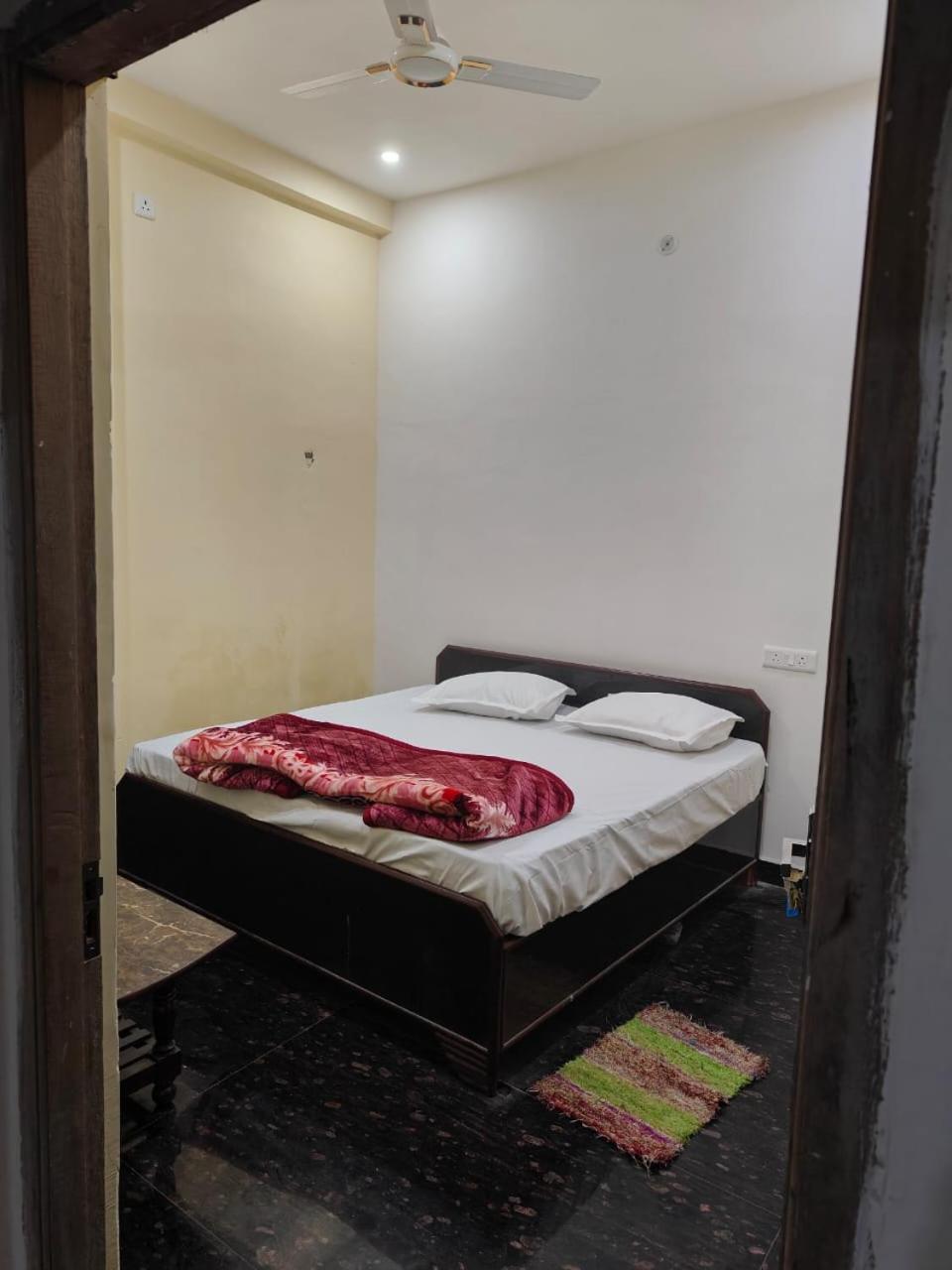 Sky Inn Paying Guest House Varanasi Eksteriør bilde
