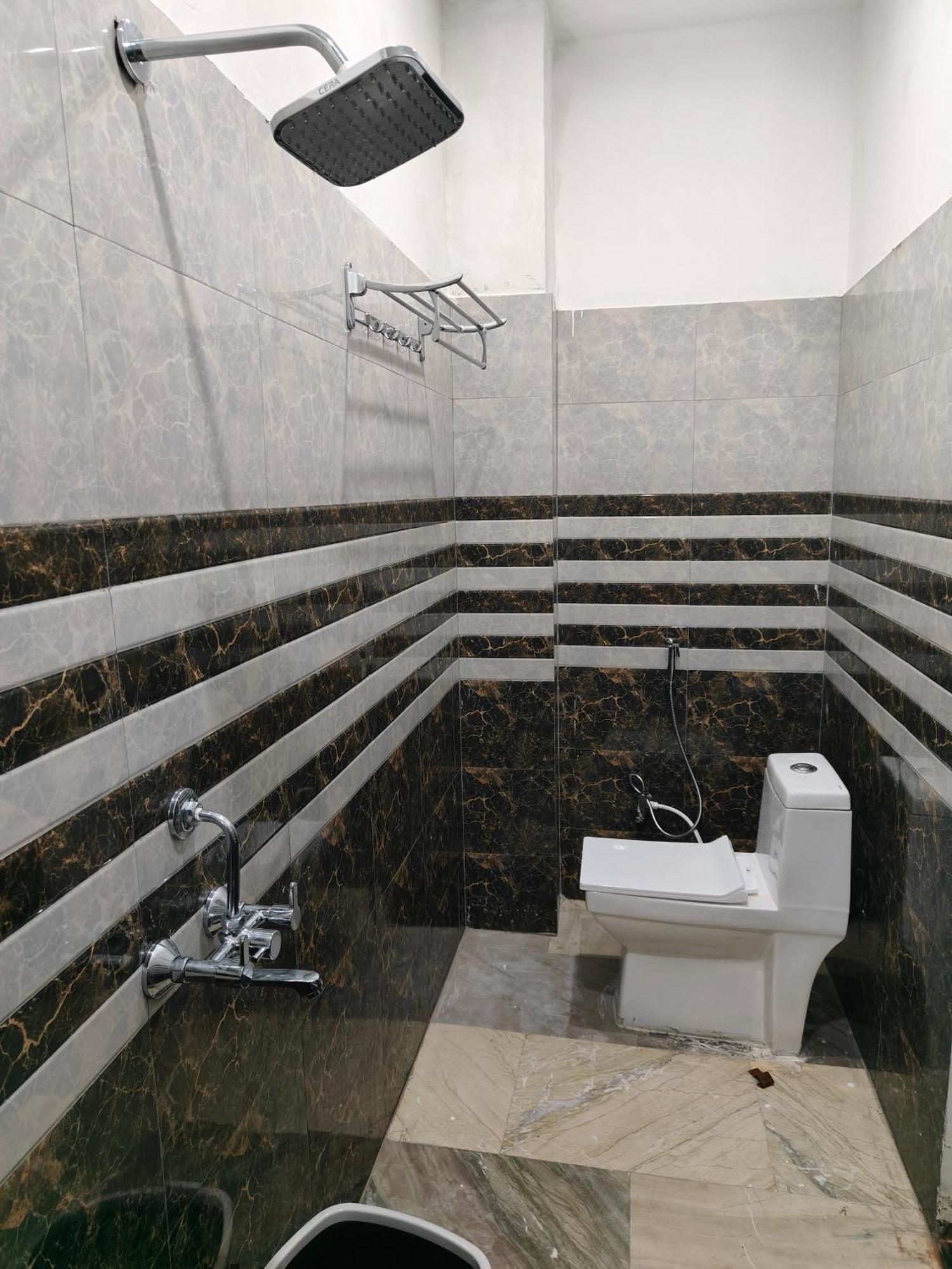 Sky Inn Paying Guest House Varanasi Eksteriør bilde